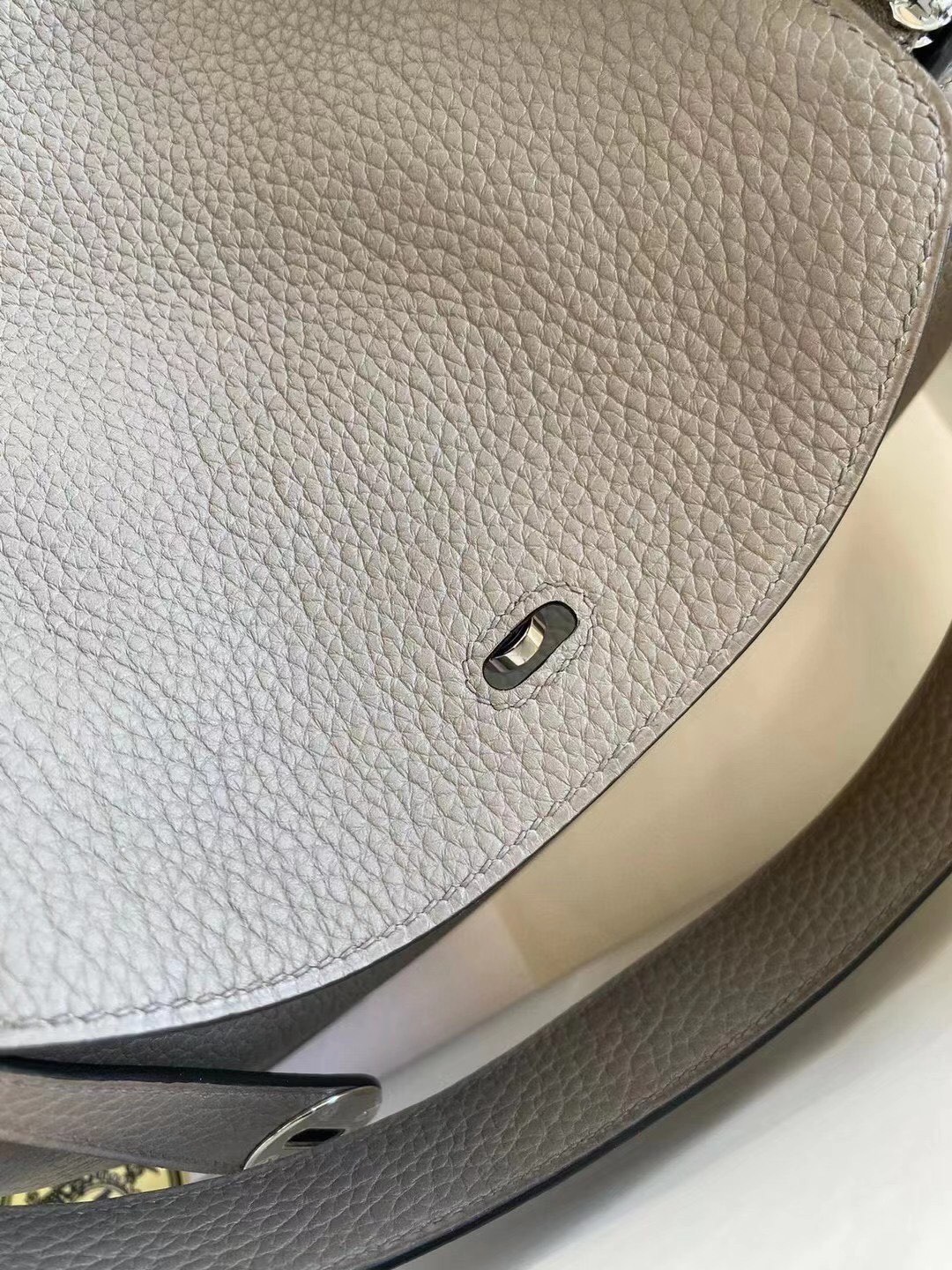 에르메스 린디백26 에토프 은장 끌레망스 가죽